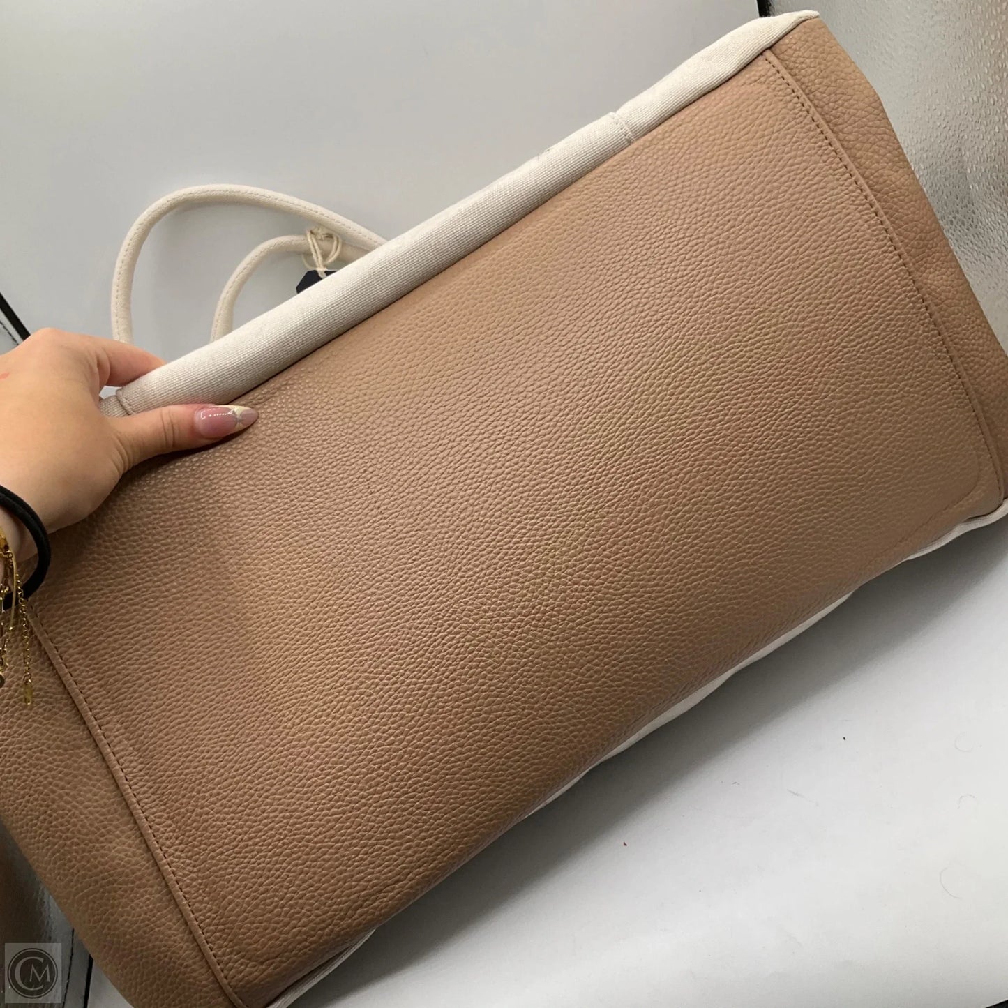 Tote By Cmb, Size: Large