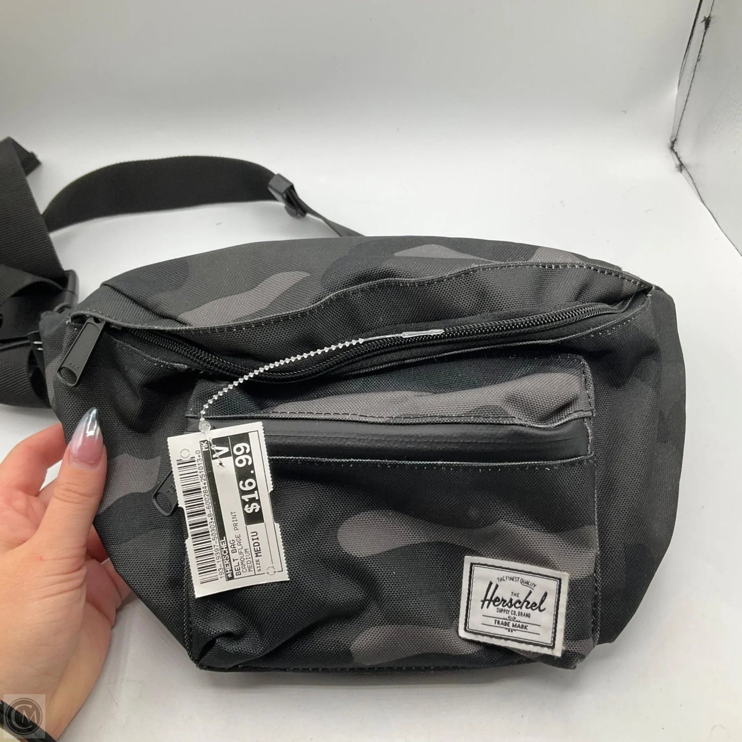 Belt Bag By Herschel, Size: Medium