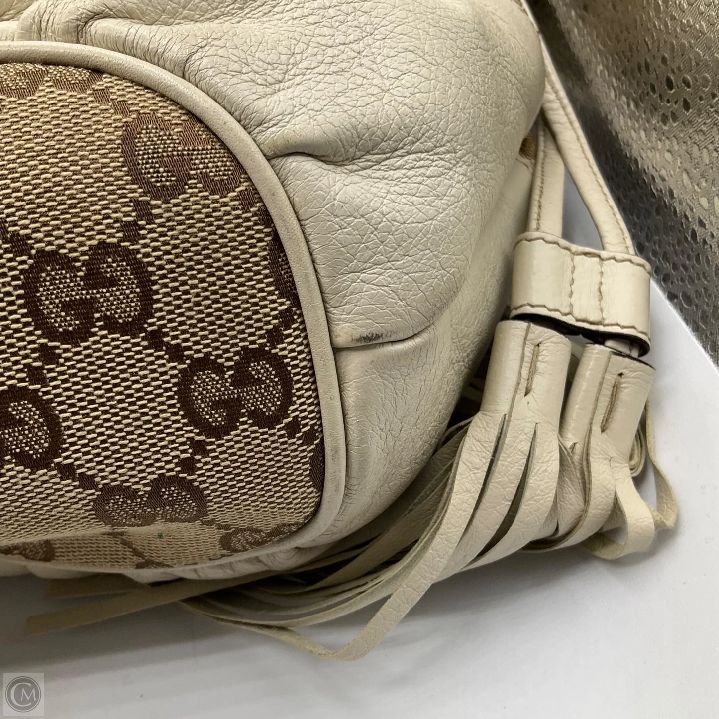 Handbag Luxury Designer By Gucci, Size: Medium