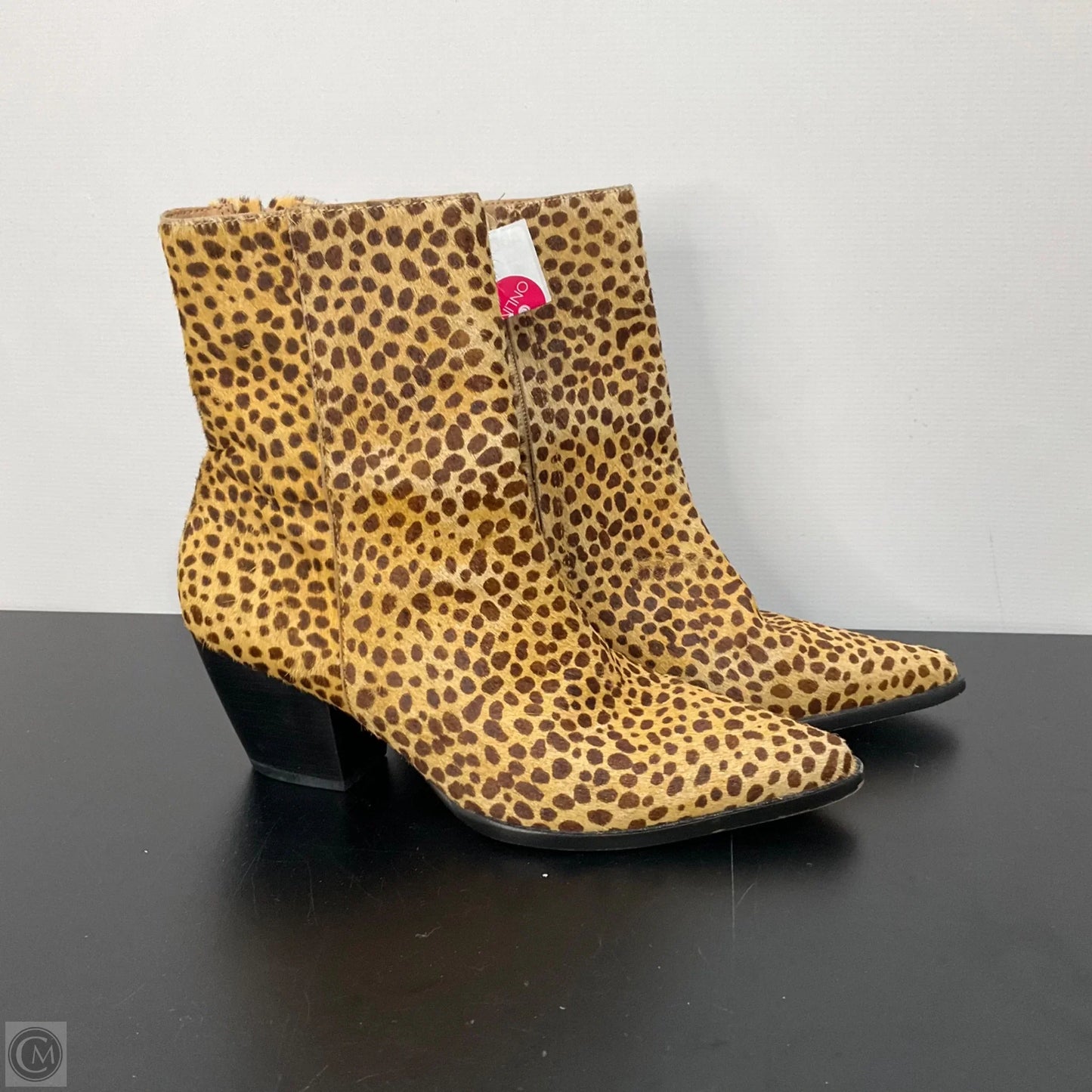 Boots Ankle Heels By Anthropologie In Animal Print, Size: 7.5
