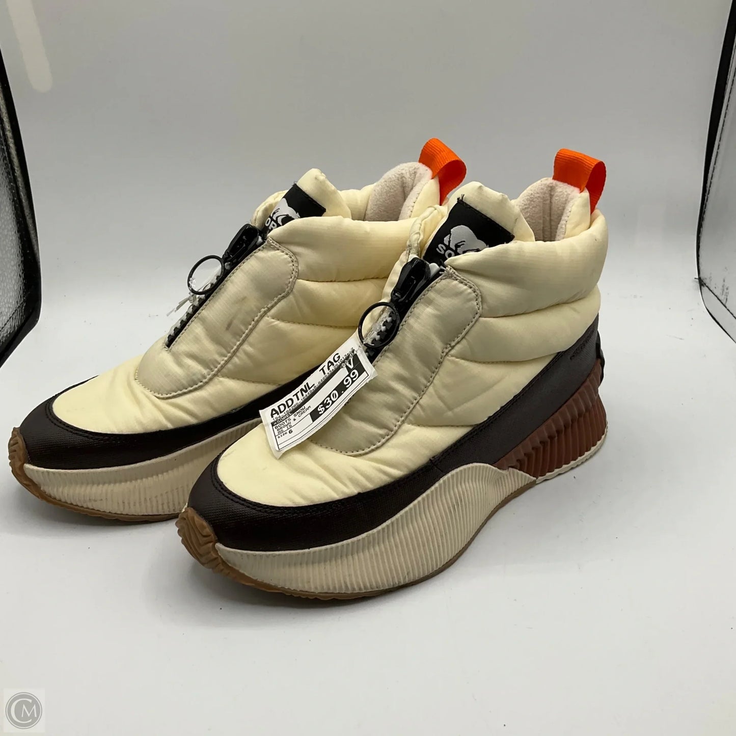 Boots Snow By Sorel In Brown & Cream, Size: 6