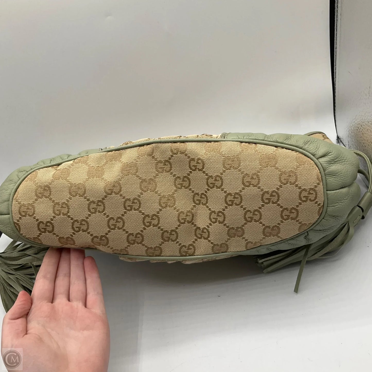 Handbag Luxury Designer By Gucci, Size: Medium