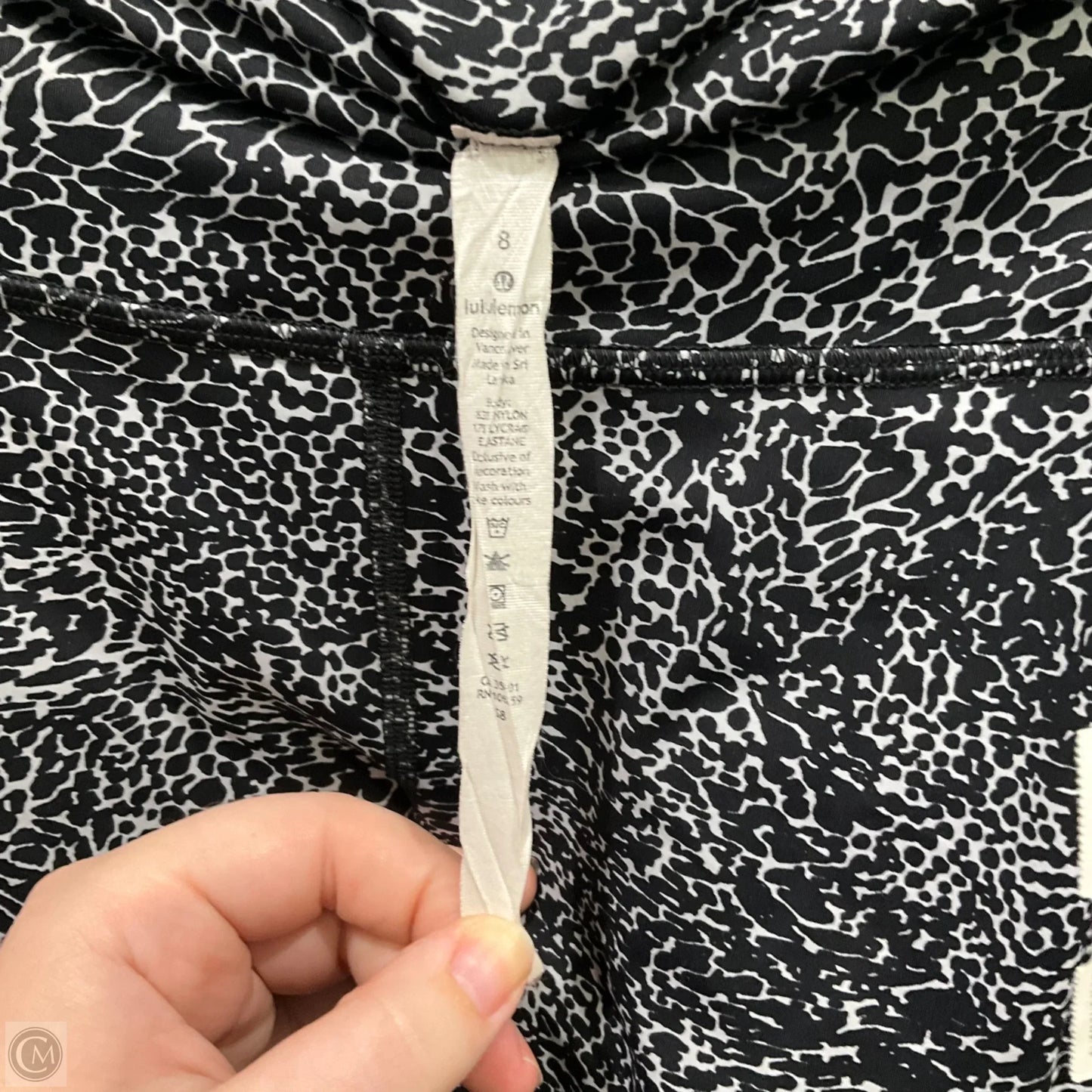 Athletic Leggings By Lululemon In Black & Grey, Size: 8