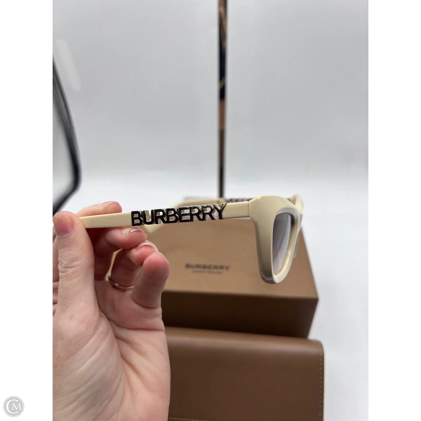 Sunglasses Luxury Designer By Burberry, Size: Medium