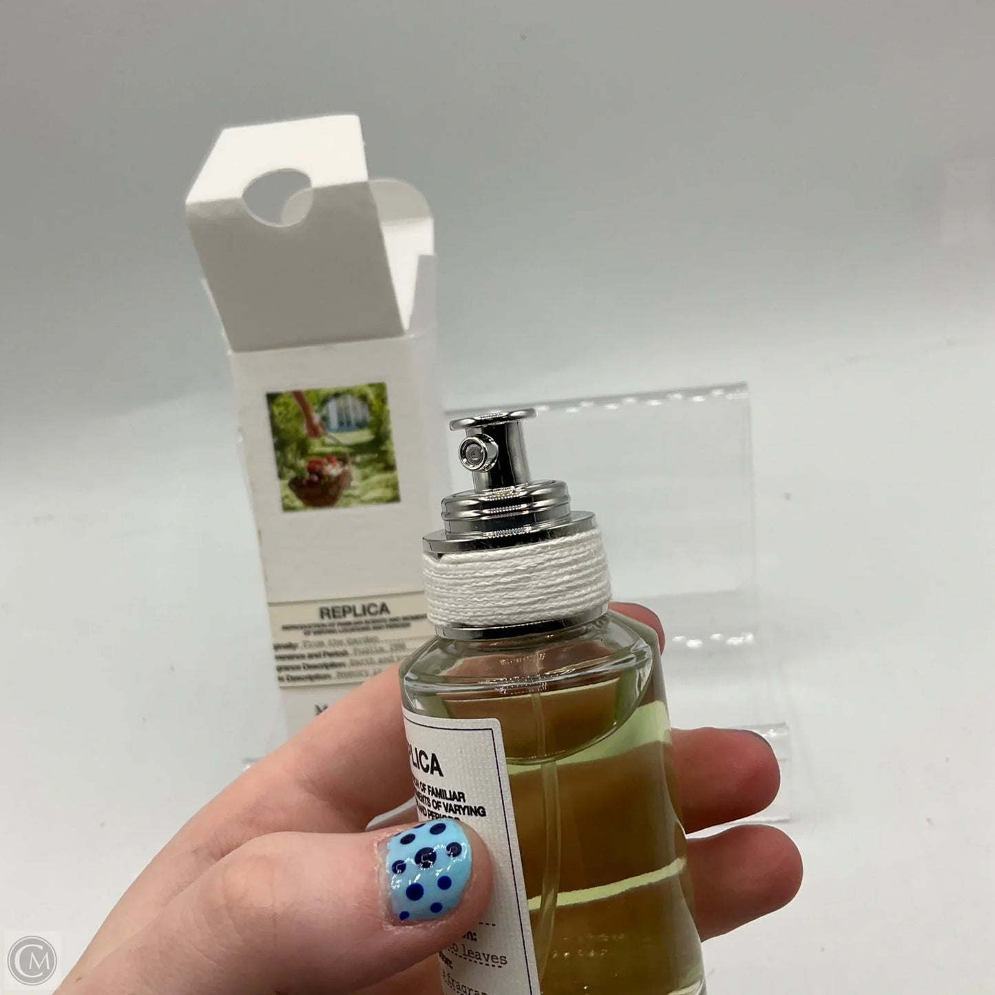 Fragrance By replica, Size: Medium