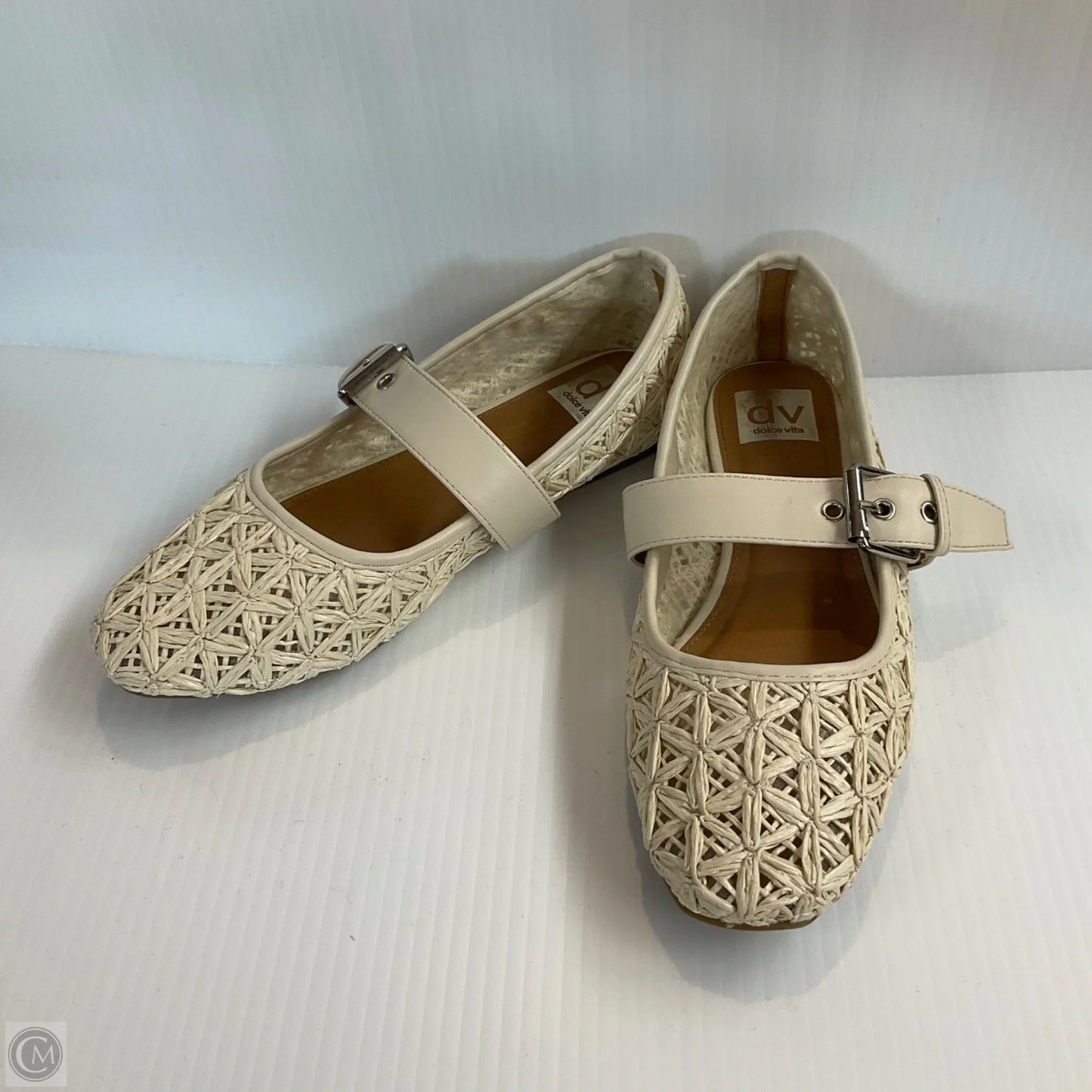 Shoes Flats By Dolce Vita In Cream, Size: 7.5