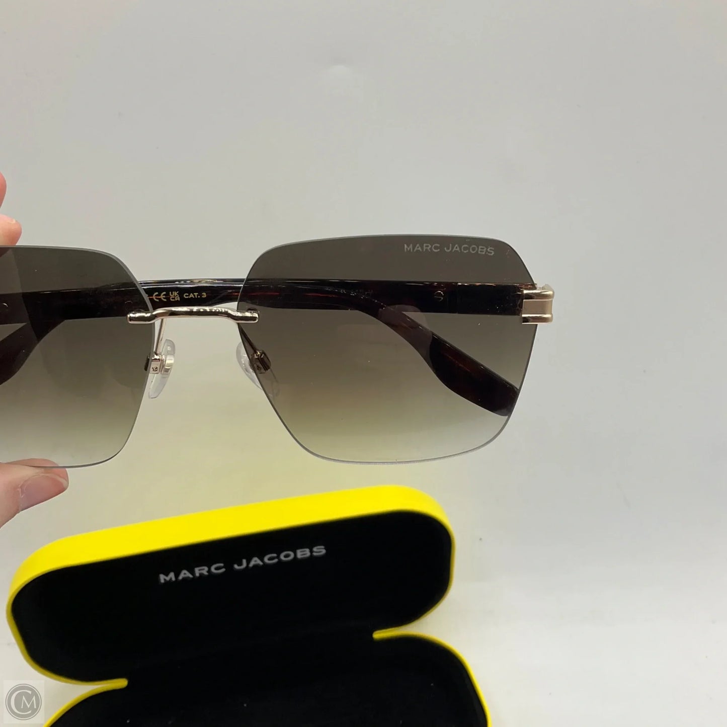Sunglasses Luxury Designer By Marc Jacobs, Size: Medium