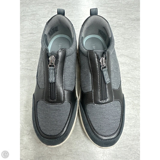 Shoes Flats By Life Stride In Grey, Size: 8