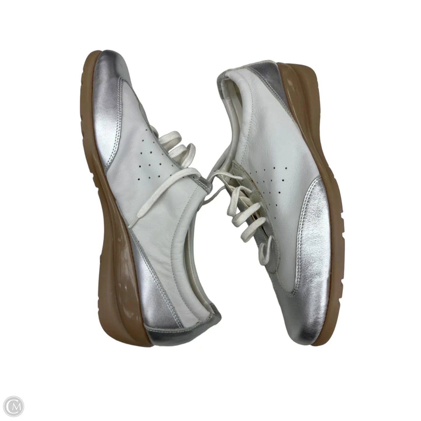 Shoes Athletic By Clothes Mentor In White, Size: 9.5