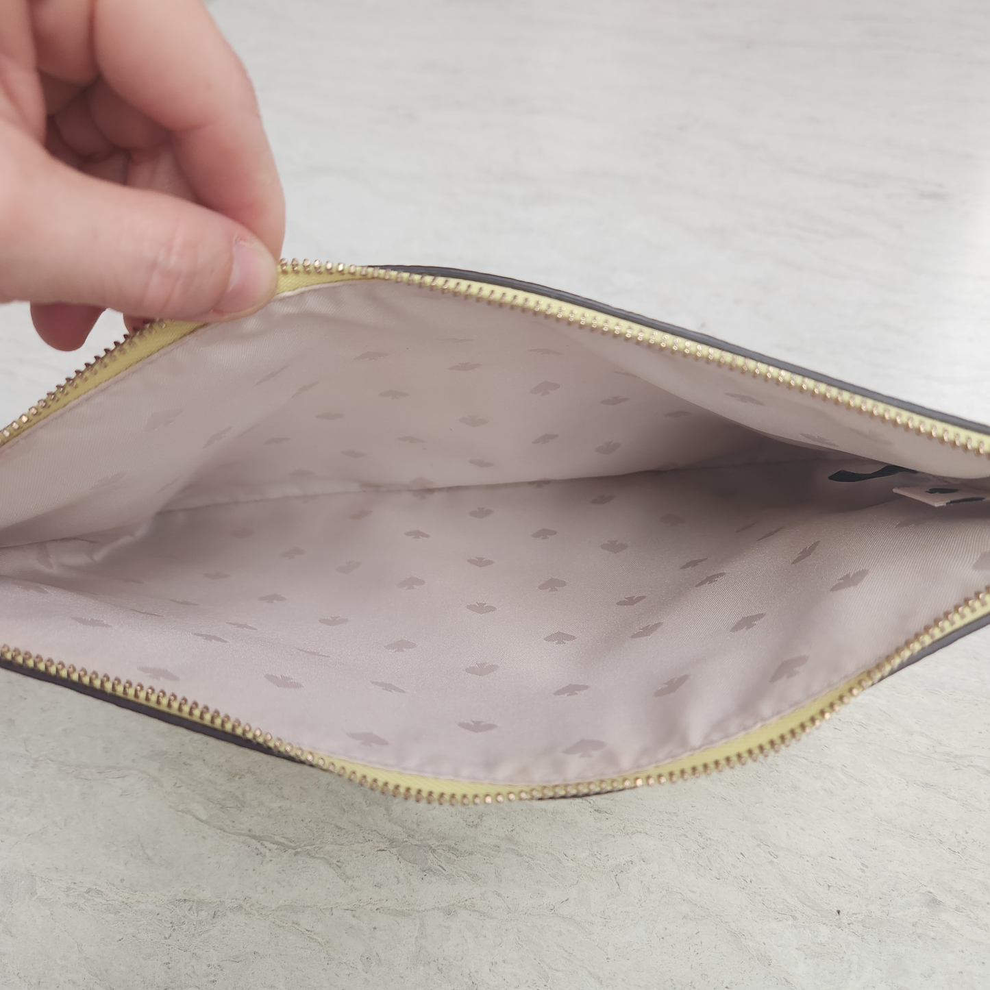 Clutch Designer By Kate Spade  Size: Medium