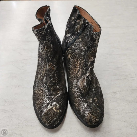 Boots Ankle Heels By Vionic In Snakeskin Print, Size: 10