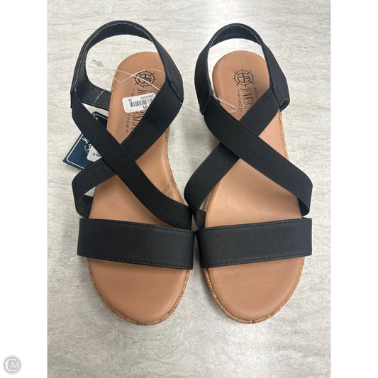 Sandals Heels Wedge By Clothes Mentor In Black & Tan, Size: 8