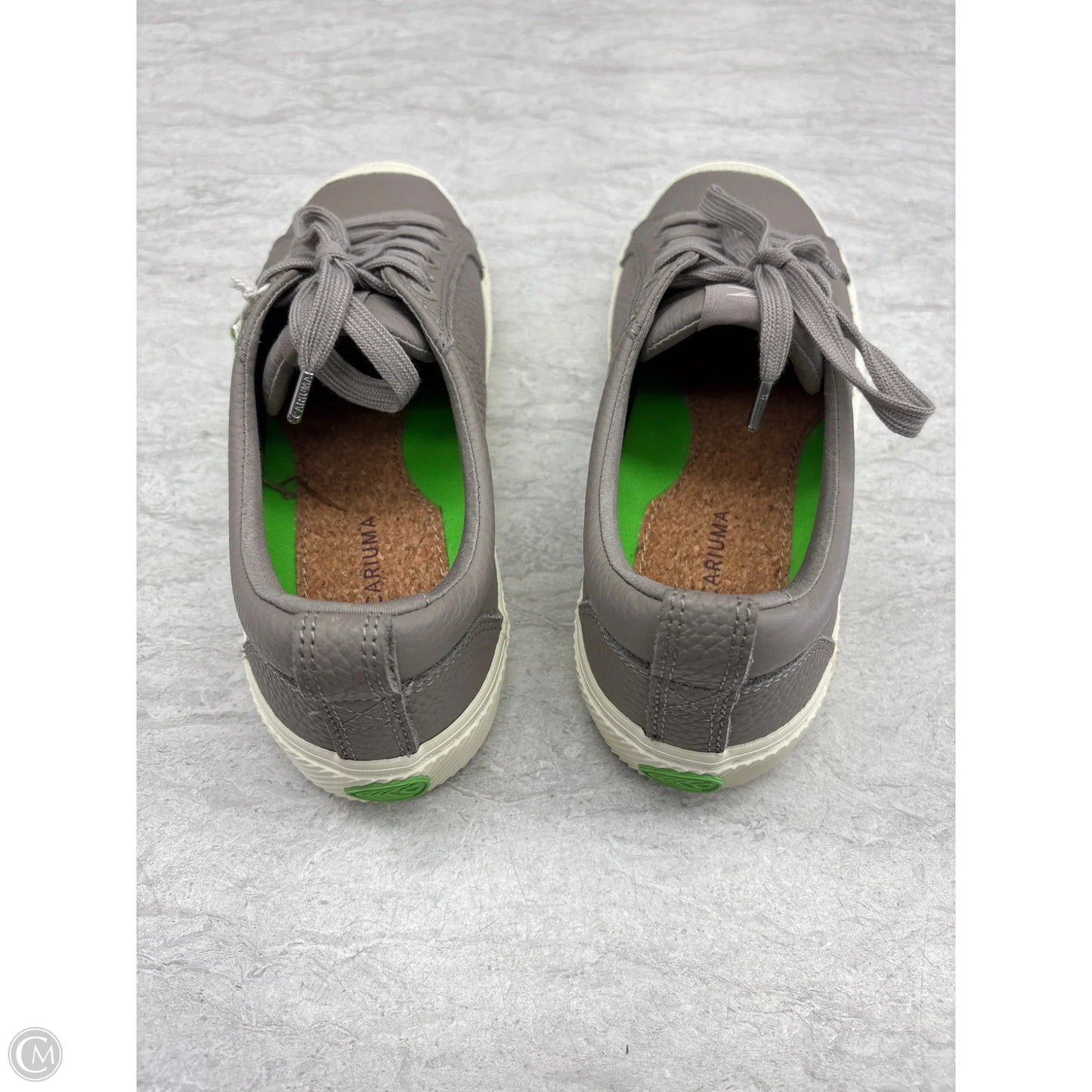 Shoes Sneakers By Cariuma In Grey, Size: 9