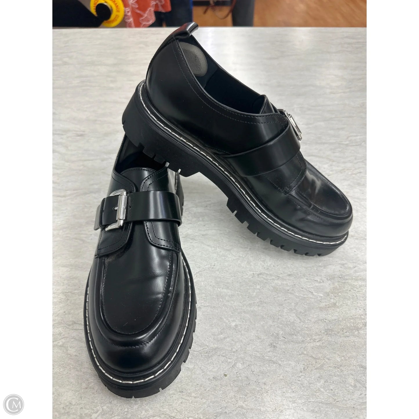 Shoes Flats By Marc Fisher In Black, Size: 8