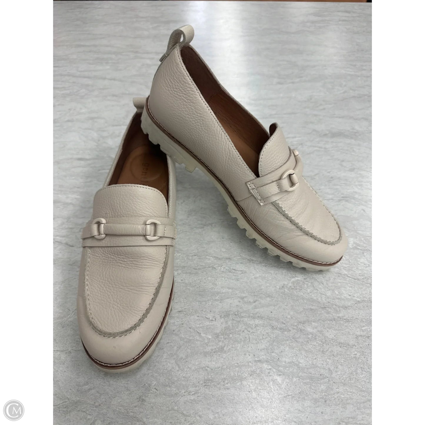 Shoes Flats By Gentle Souls In Tan, Size: 6.5