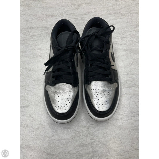 Shoes Sneakers By Nike In Black & Silver, Size: 9