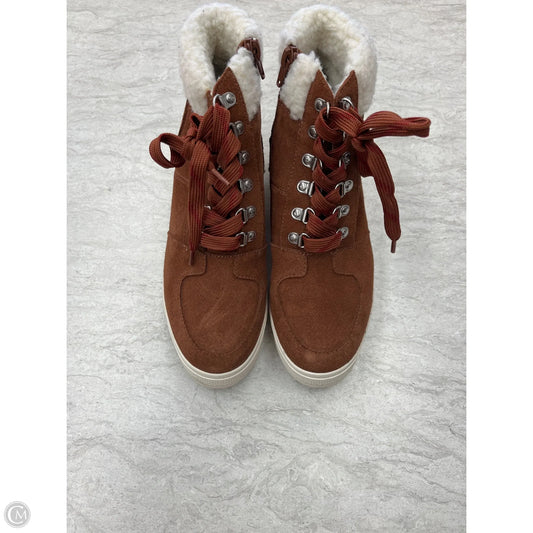 Boots Ankle Flats By Steve Madden In Brown & White, Size: 8