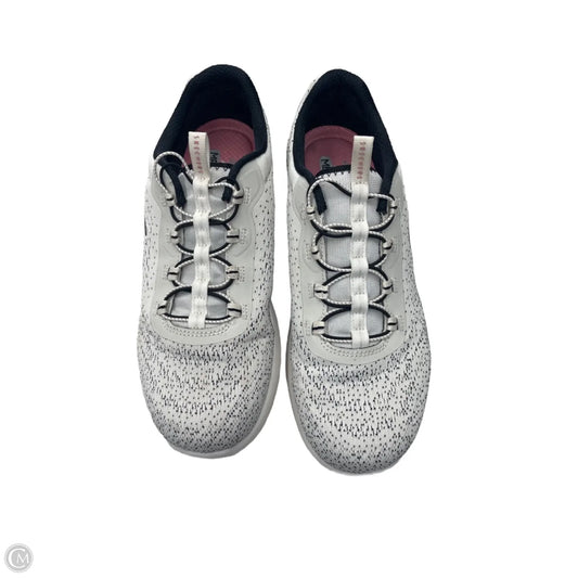 Shoes Athletic By Skechers In Cream, Size: 8