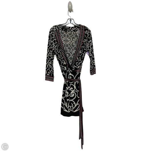 Dress Casual Short By White House Black Market In Black & White, Size: L