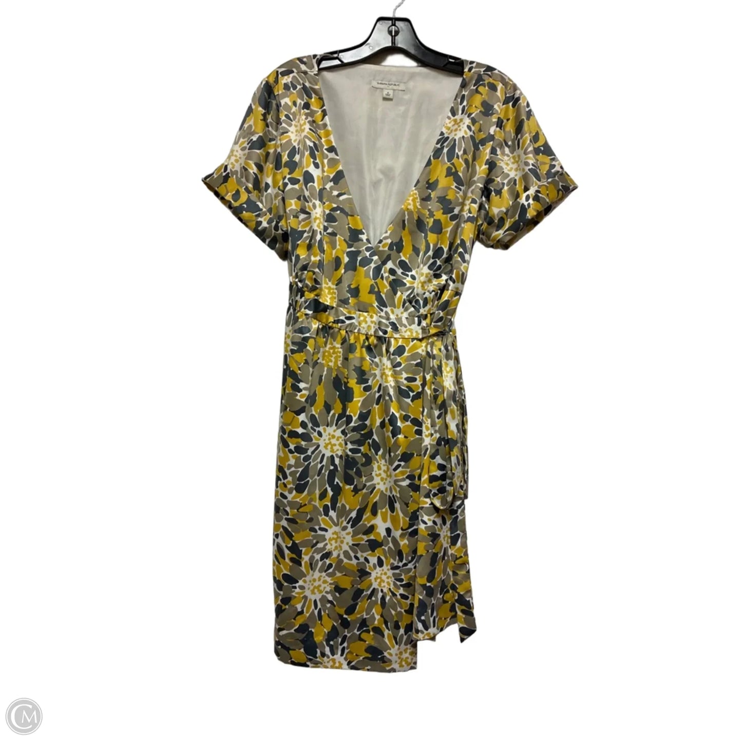 Dress Casual Short By Banana Republic In Brown & Yellow, Size: M
