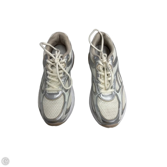 Shoes Athletic By Reebok In Cream & Silver, Size: 8