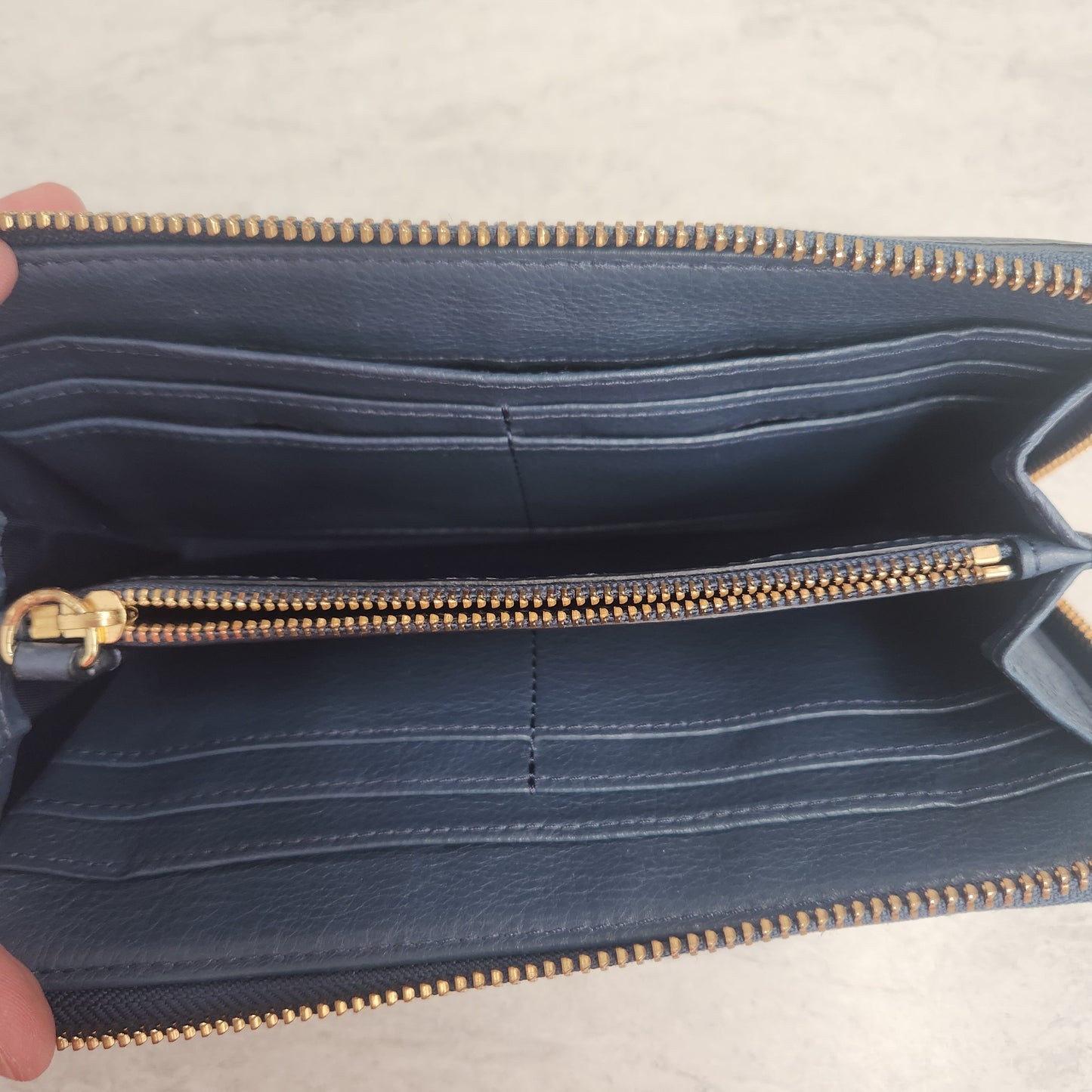 Wallet Designer By Tory Burch  Size: Large