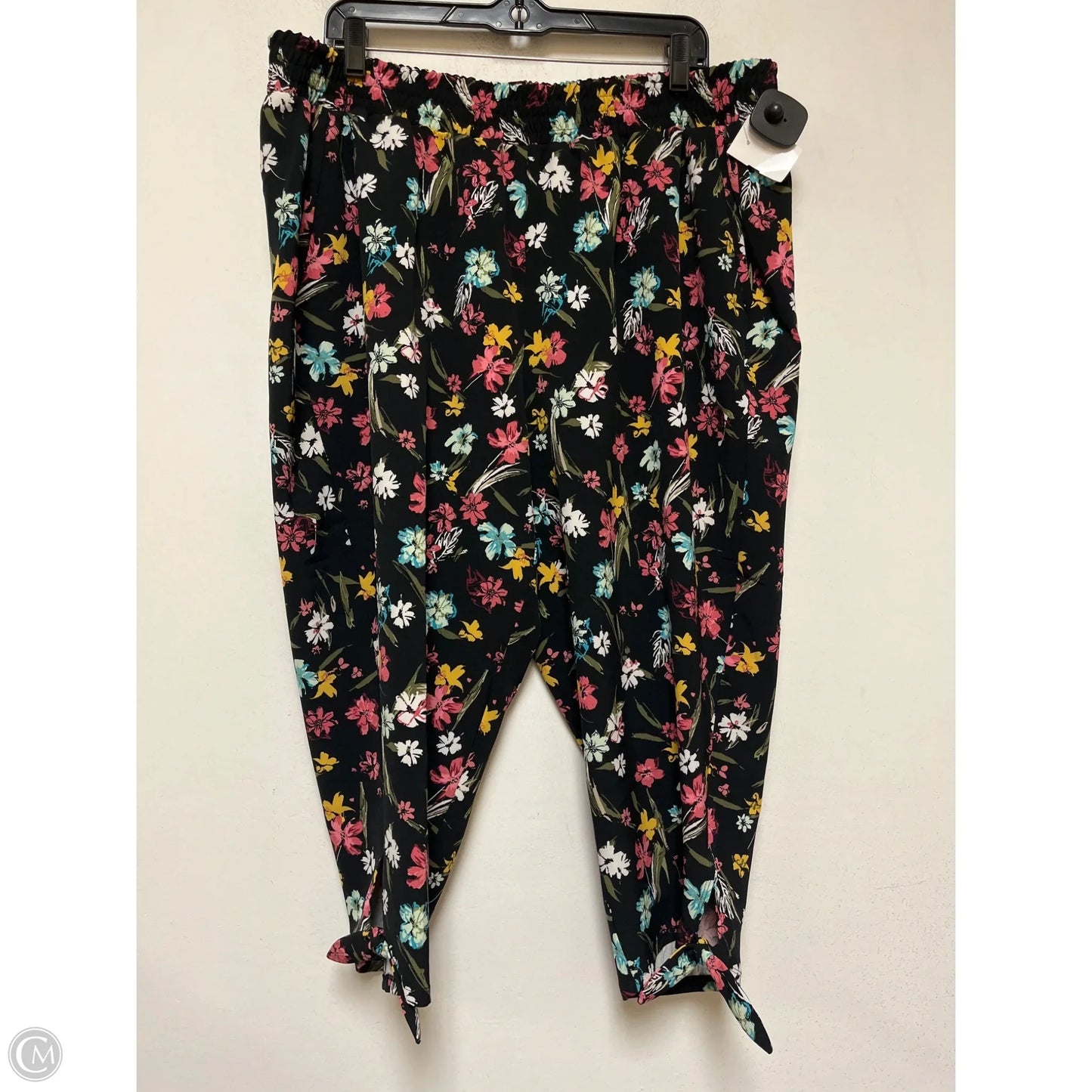 Pants Cropped By Lane Bryant In Floral Print, Size: 18