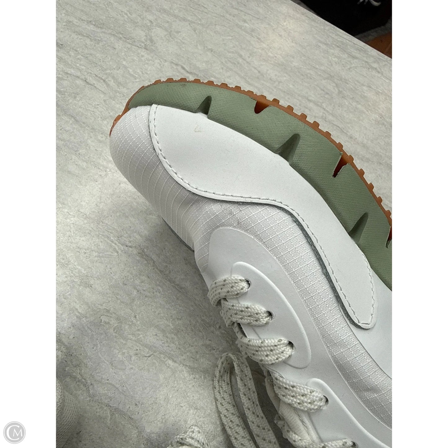 Shoes Athletic By Reebok In Green & White, Size: 8