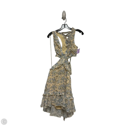 Dress Casual Short By Astr The Label In Floral Print, Size: S