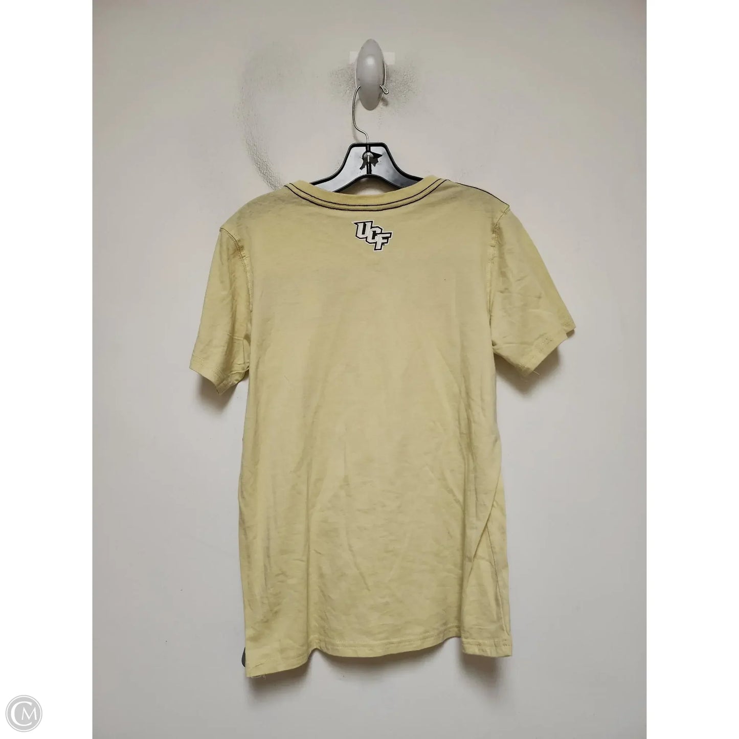 Top Short Sleeve Basic By Clothes Mentor In Yellow, Size: L