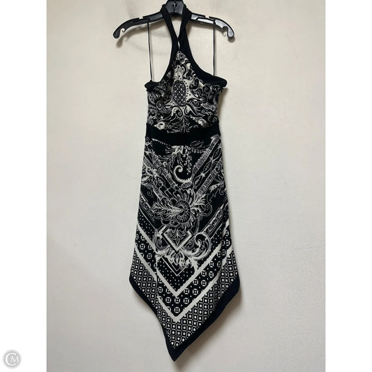 Dress Casual Short By Express In Black & White, Size: S