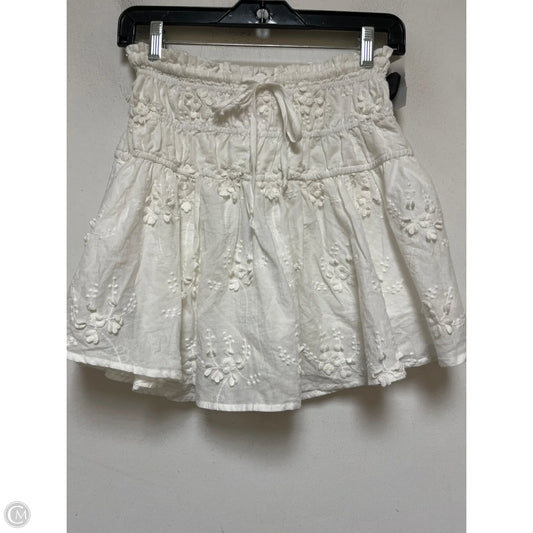 Skirt Mini & Short By Francesca's In White, Size: 4
