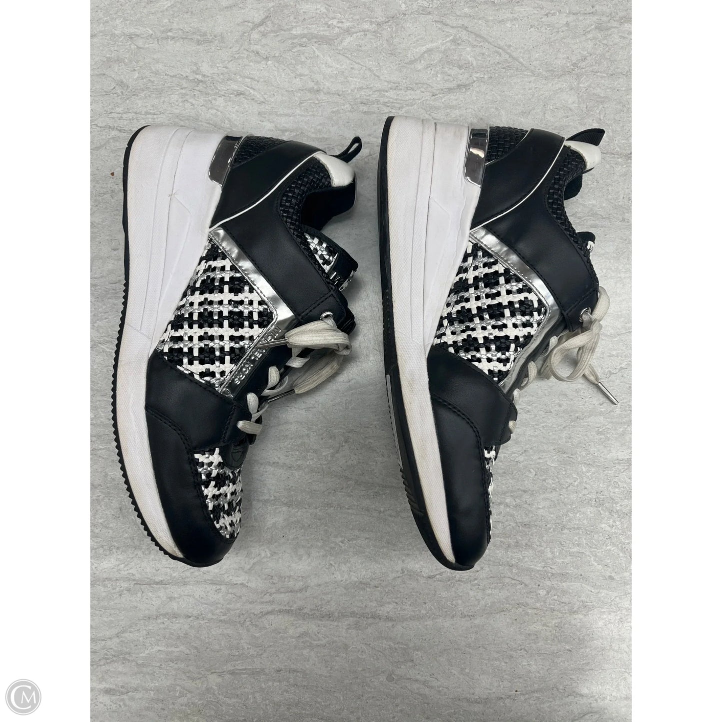 Shoes Sneakers By Michael By Michael Kors In Black & White, Size: 10