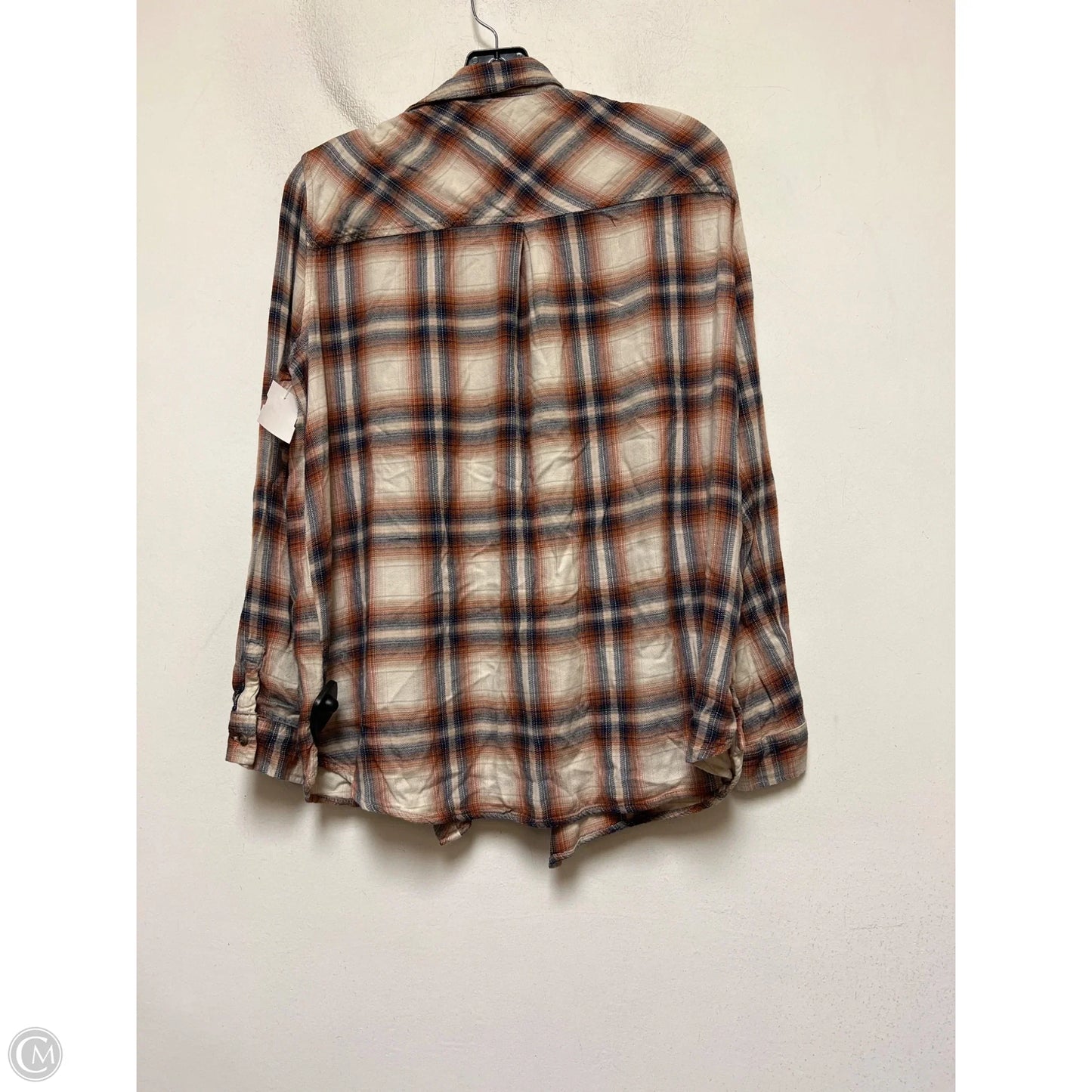 Top Long Sleeve By Clothes Mentor In Plaid Pattern, Size: L