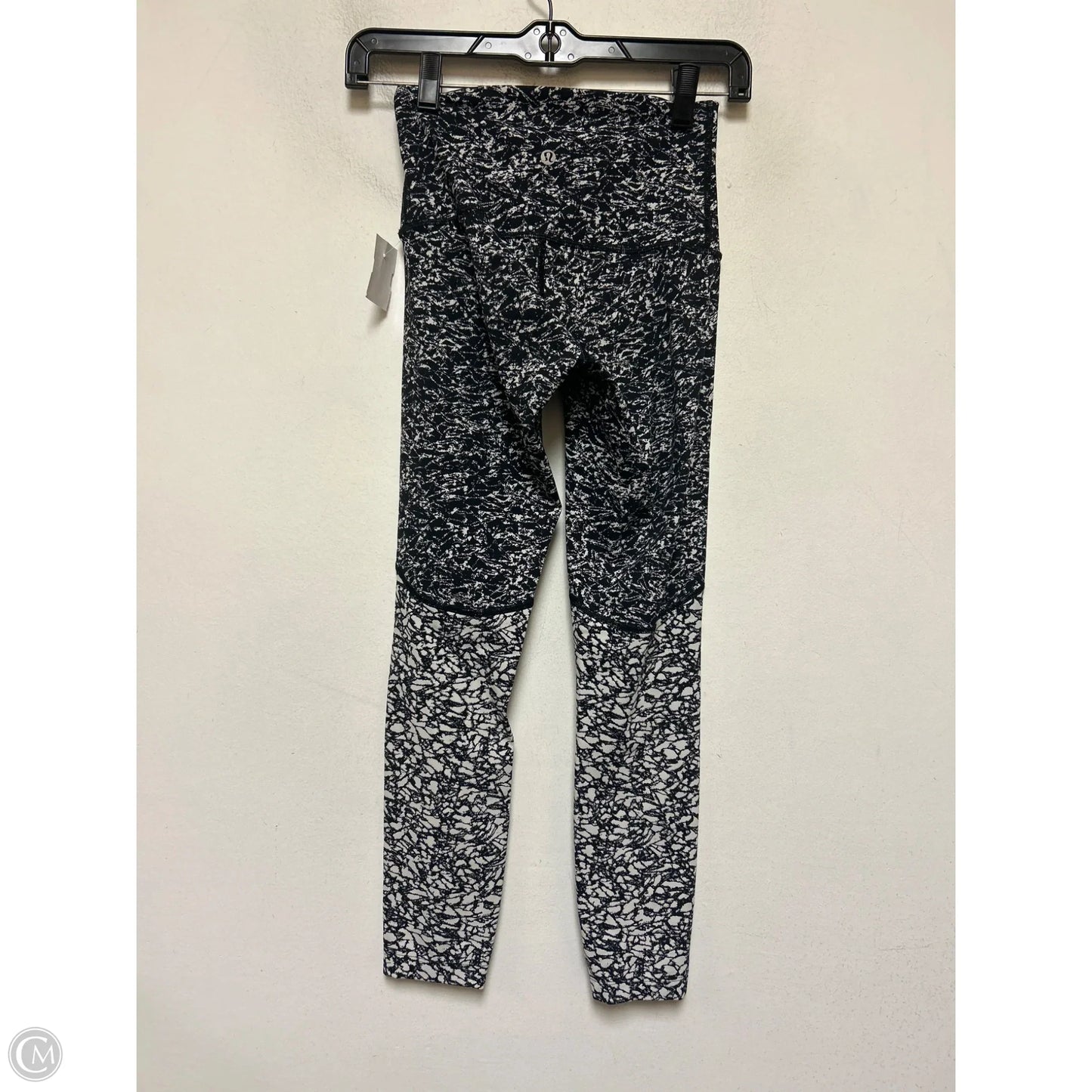 Athletic Leggings By Lululemon In Black & White, Size: 4