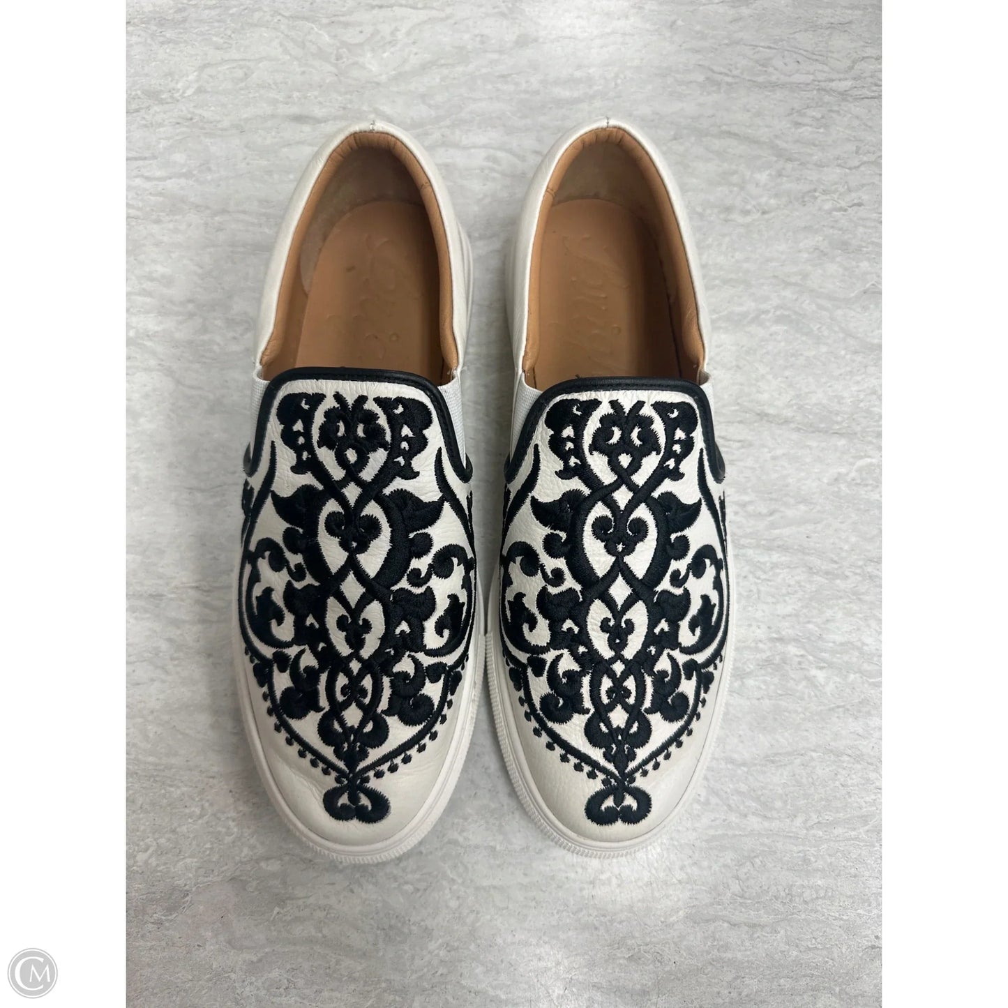 Shoes Flats By Brighton In Black & White, Size: 9