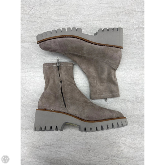Boots Ankle Flats By Coconuts In Taupe, Size: 6.5