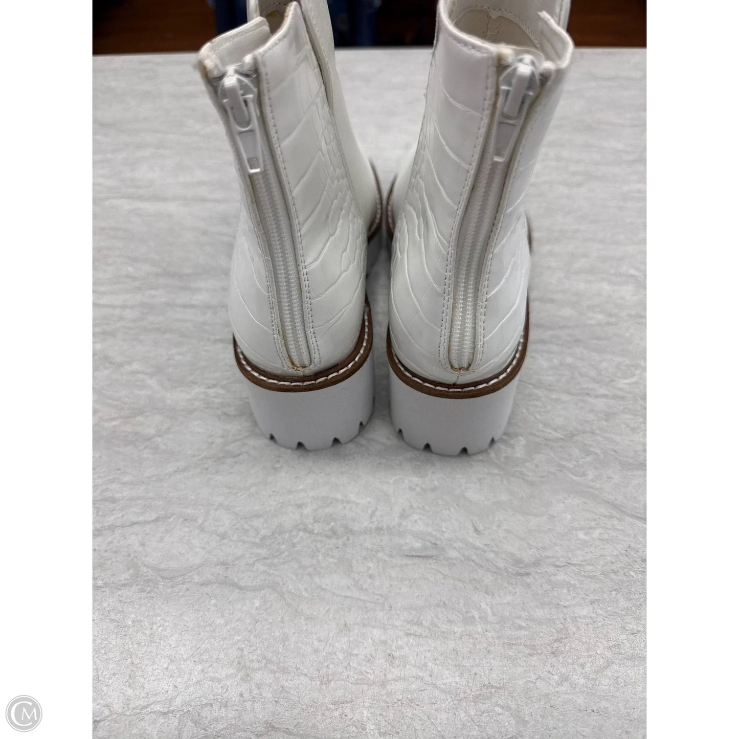 Boots Ankle Flats By Coconuts In White, Size: 6.5