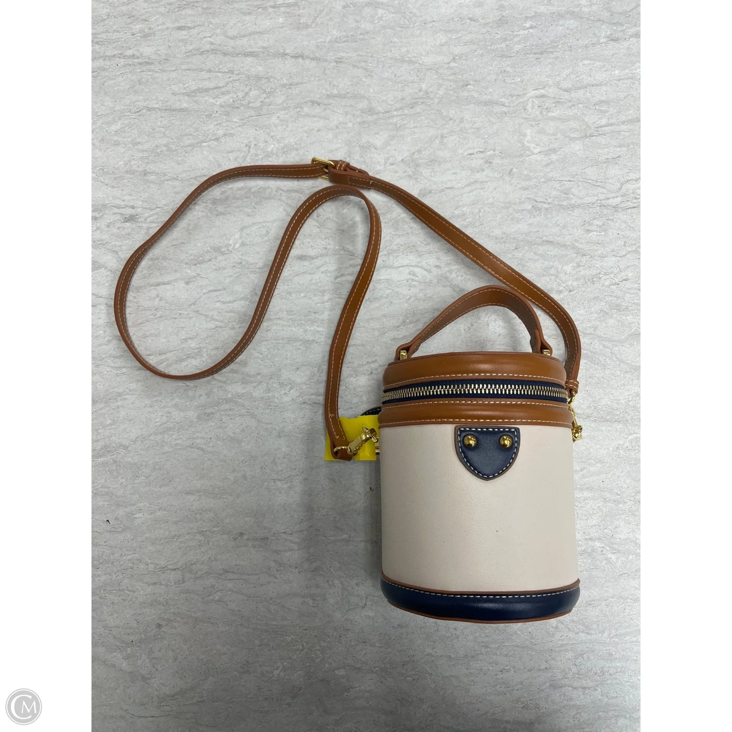 Crossbody By Clothes Mentor, Size: Small