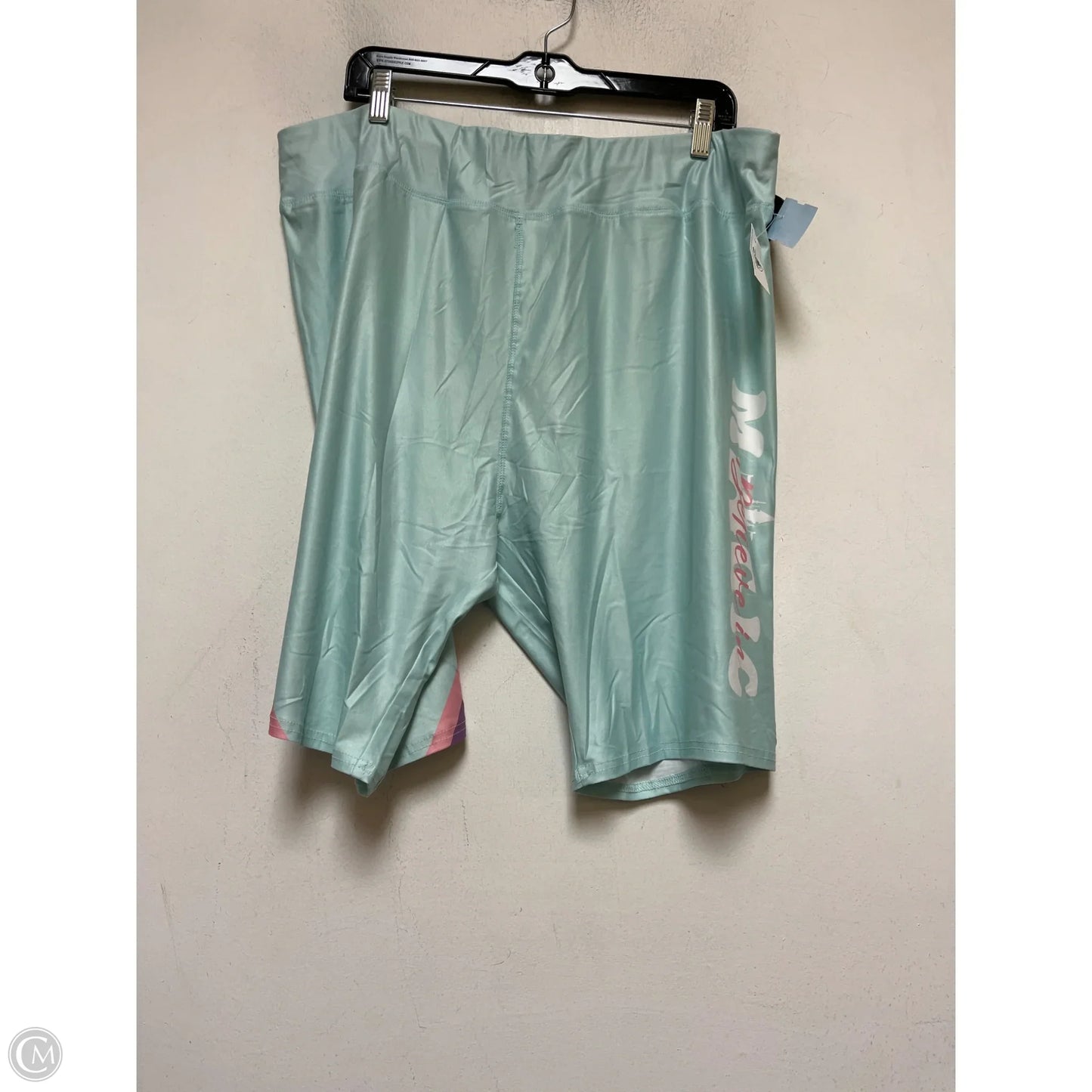Shorts By Disney In Green, Size: 18