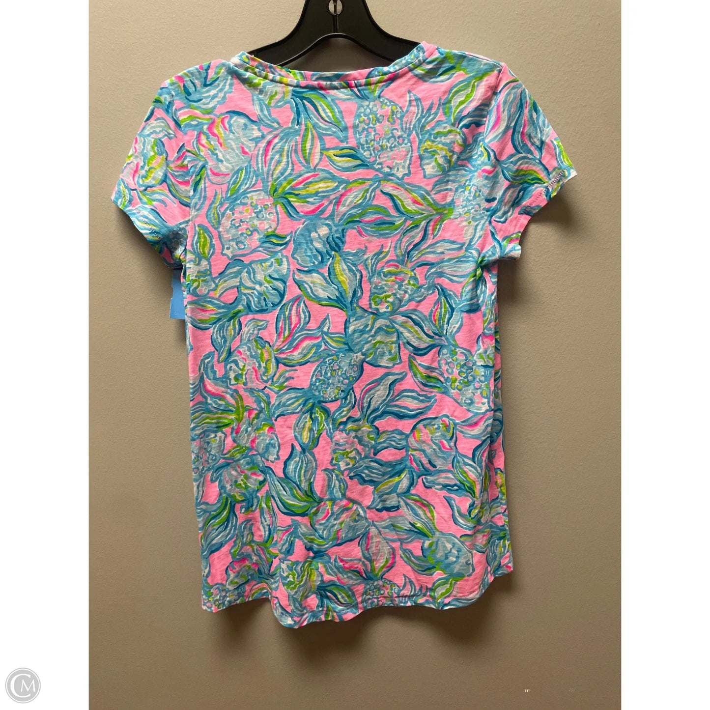 Top Short Sleeve Designer By Lilly Pulitzer In Blue & Pink, Size: Xs