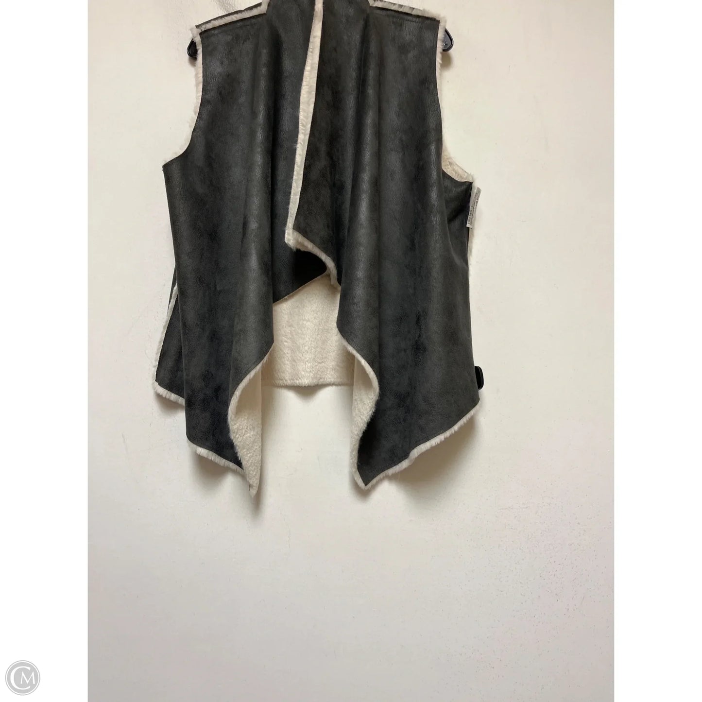 Vest Faux Fur & Sherpa By Charlie Paige In Grey & White, Size: L