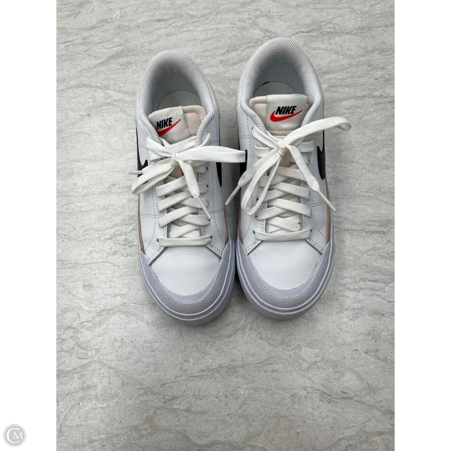Shoes Sneakers By Nike In White, Size: 6.5