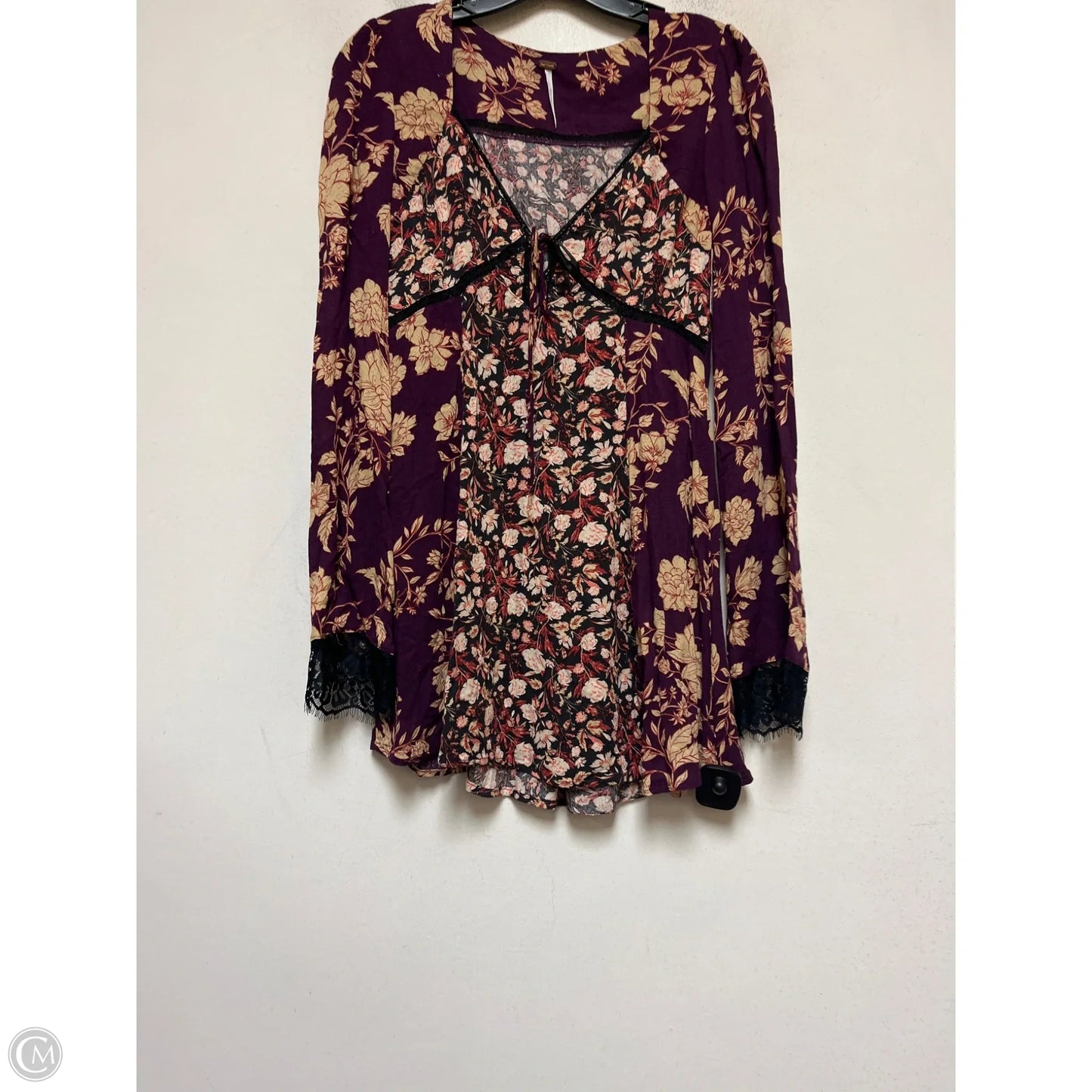 Dress Casual Short By Free People In Cream & Purple, Size: Xs