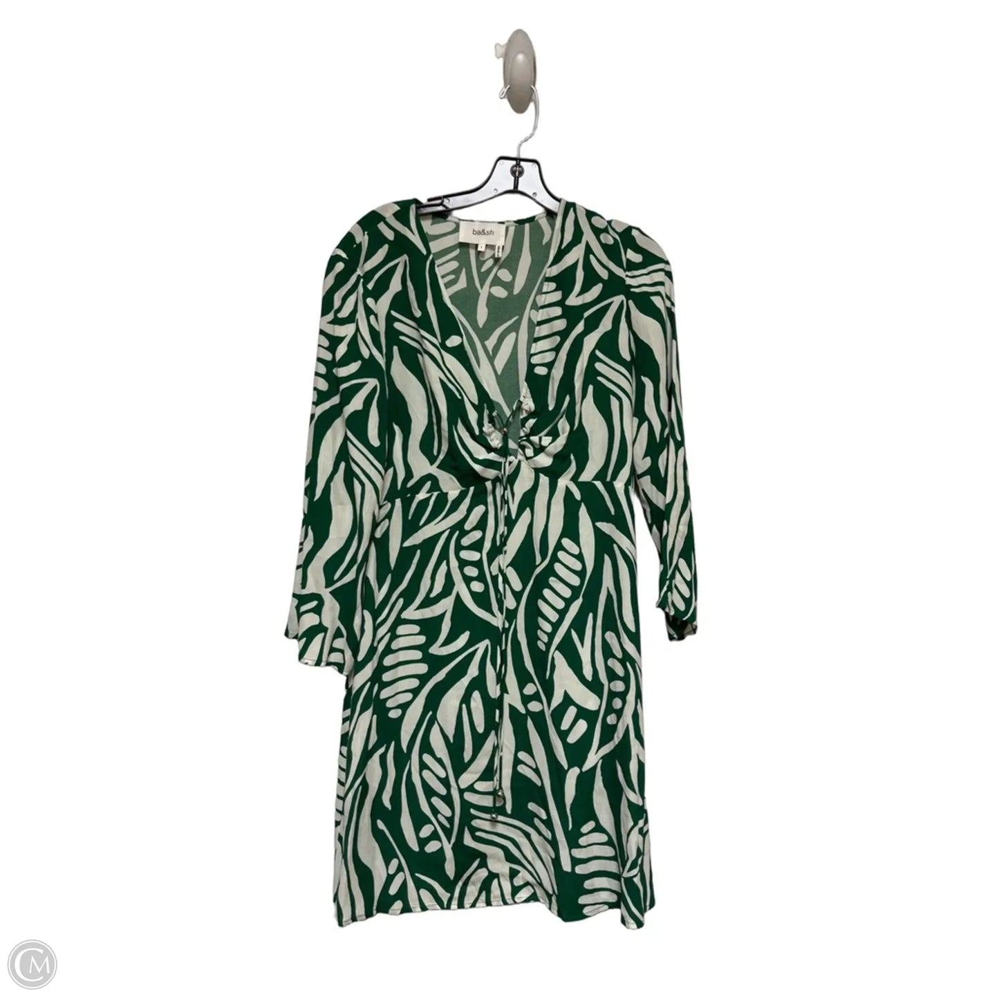 Dress Casual Short By Clothes Mentor In Cream & Green, Size: L