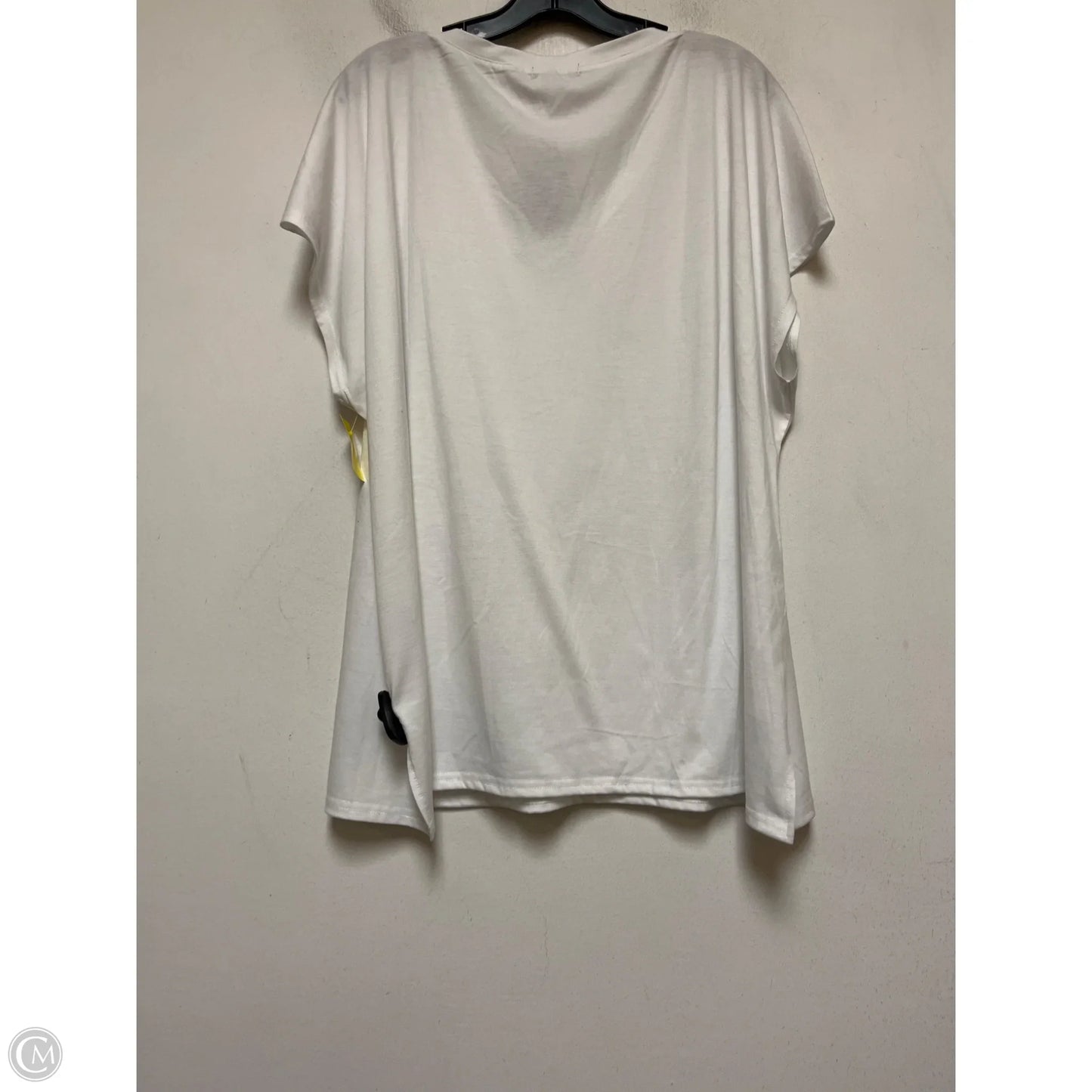 Top Short Sleeve By Clothes Mentor In White, Size: 3x