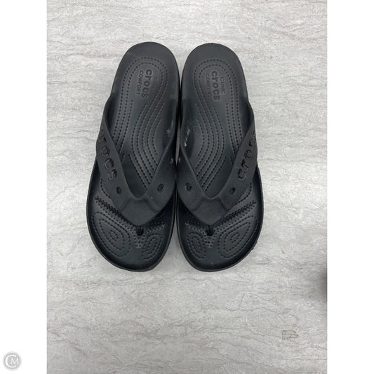 Sandals Flats By Crocs In Black, Size: 9