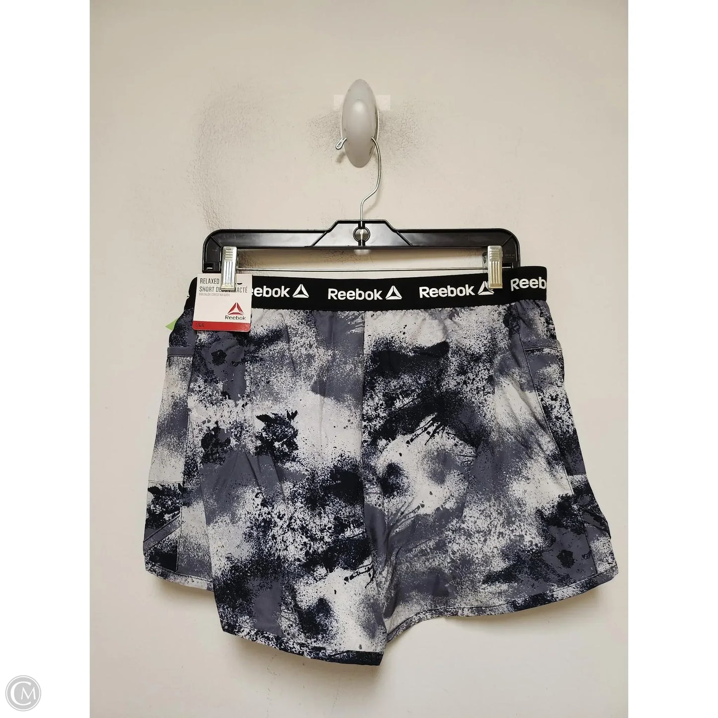 Athletic Shorts By Reebok In Black & Grey, Size: L