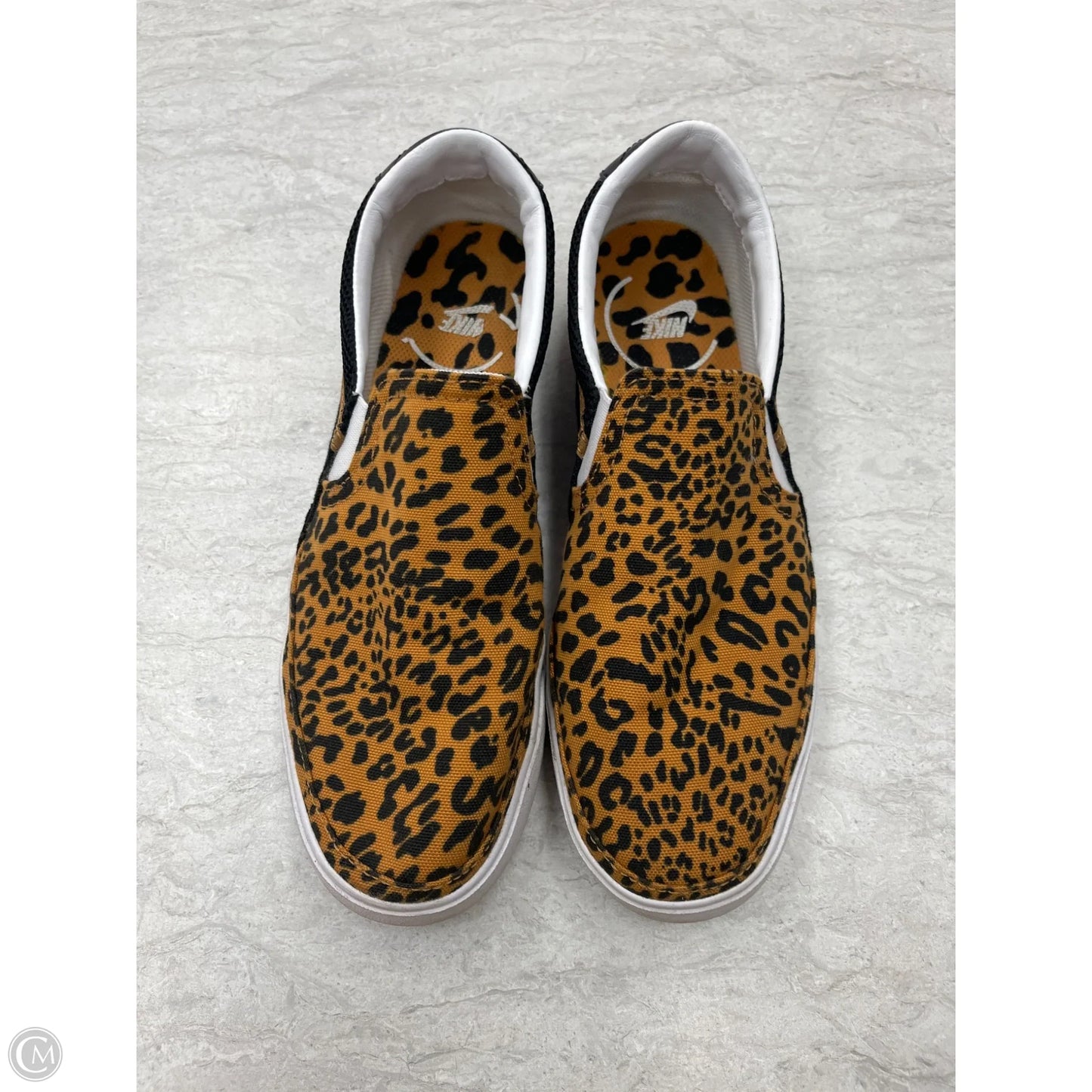 Shoes Flats By Nike In Animal Print, Size: 8.5