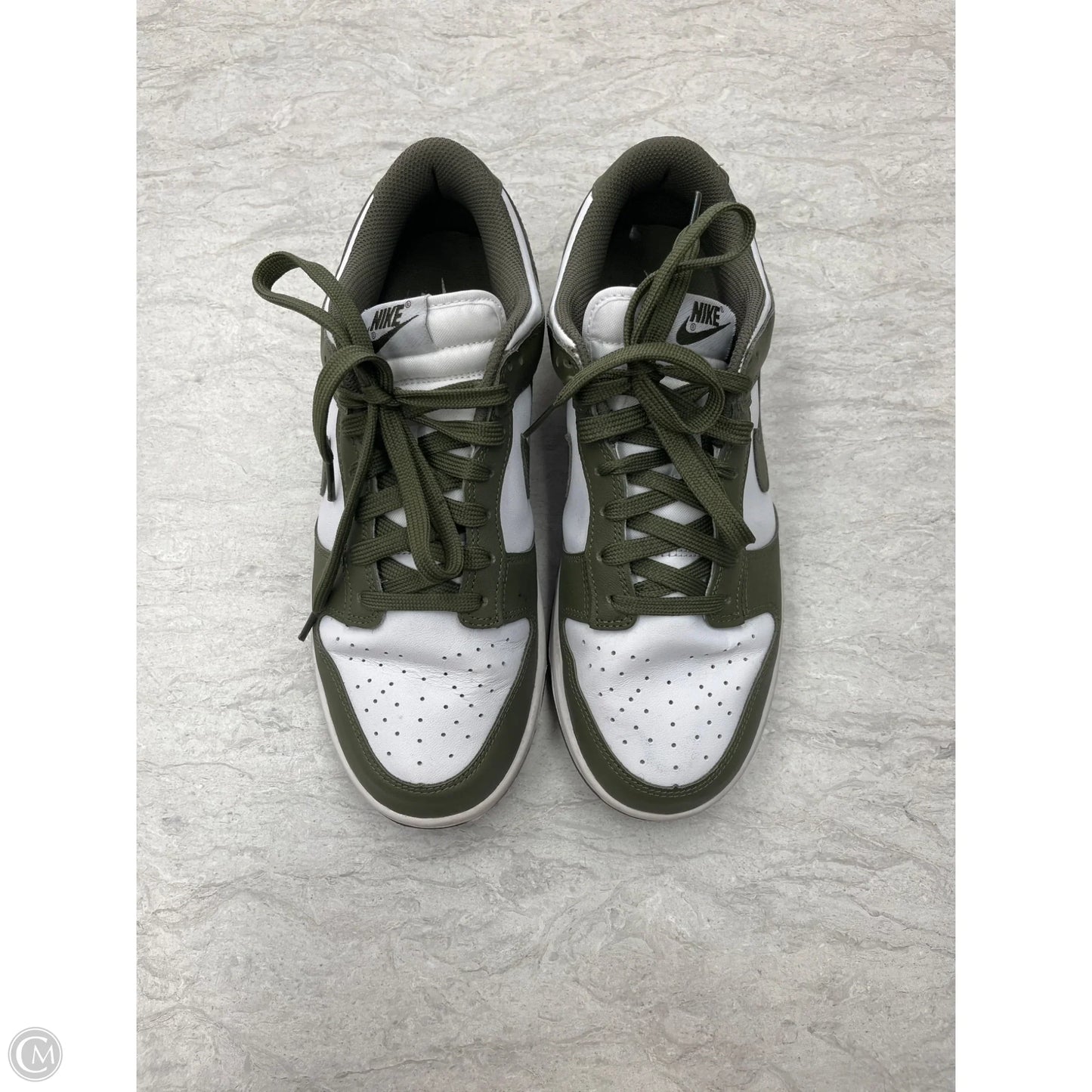 Shoes Sneakers By Nike In Green & White, Size: 9.5